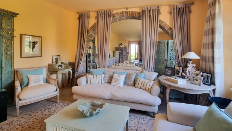 Elegantne, stiilselt renoveeritud maamaja rahulikus Volterra piirkonnas - Image 13