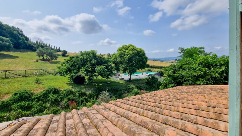 Elegantne, stiilselt renoveeritud maamaja rahulikus Volterra piirkonnas - Image 23