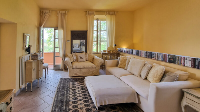Elegantne, stiilselt renoveeritud maamaja rahulikus Volterra piirkonnas - Image 12