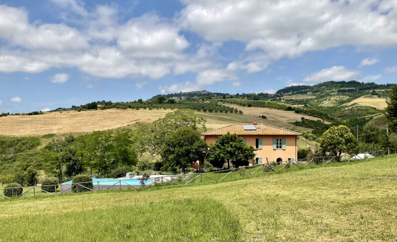 Elegantne, stiilselt renoveeritud maamaja rahulikus Volterra piirkonnas - Image 26
