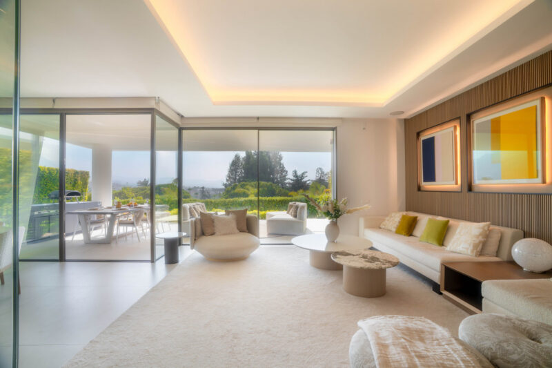 Málaga provints, Nueva Andalucía – kaasaegne villa prestiižses elamukompleksis - Image 14