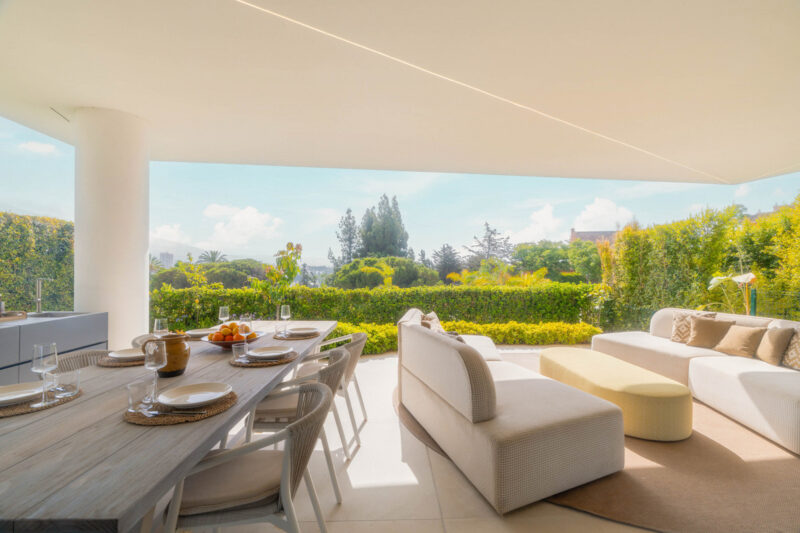 Málaga provints, Nueva Andalucía – kaasaegne villa prestiižses elamukompleksis - Image 20