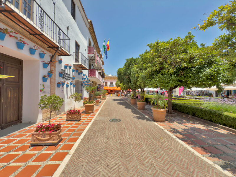 Malaga provints, Marbella - kolmetoaline renoveerimist vajav korter Marbella vanalinnnas - Image 3