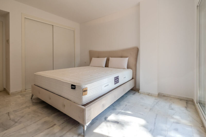 Malaga provints, Marbella - täielikult renoveeritud ja sisustatud nurgakorter La Reserva de Marbella elamukompleksis - Image 21