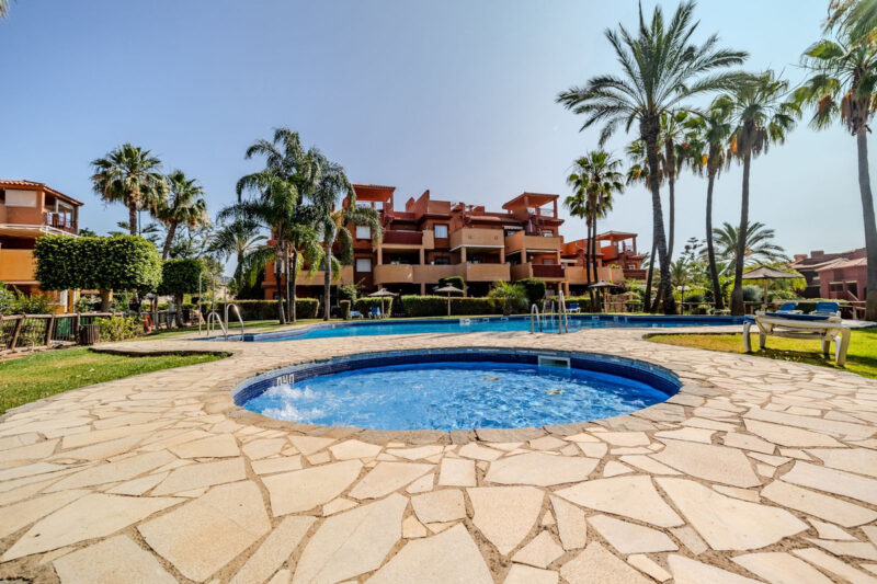 Malaga provints, Marbella - täielikult renoveeritud ja sisustatud nurgakorter La Reserva de Marbella elamukompleksis - Image 24