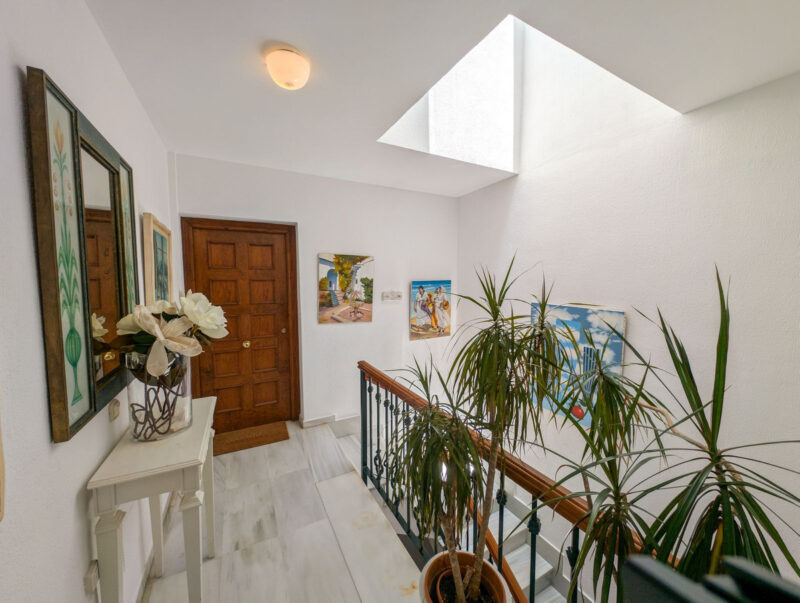 Malaga provints, Marbella -  kahekorruseline Hispaania stiilis katusekorter - Image 3