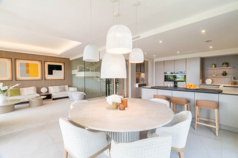 Málaga provints, Nueva Andalucía – kaasaegne villa prestiižses elamukompleksis - Image 5
