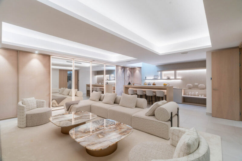 Málaga provints, Nueva Andalucía – kaasaegne villa prestiižses elamukompleksis - Image 41