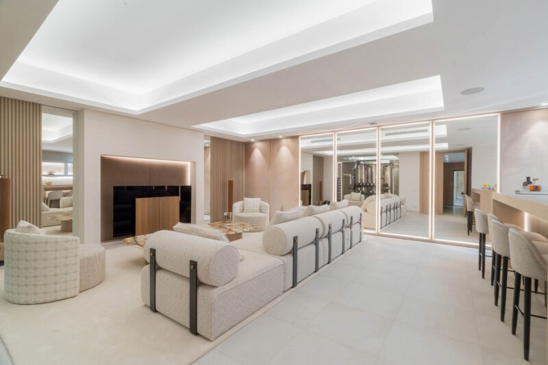Málaga provints, Nueva Andalucía – kaasaegne villa prestiižses elamukompleksis - Image 42