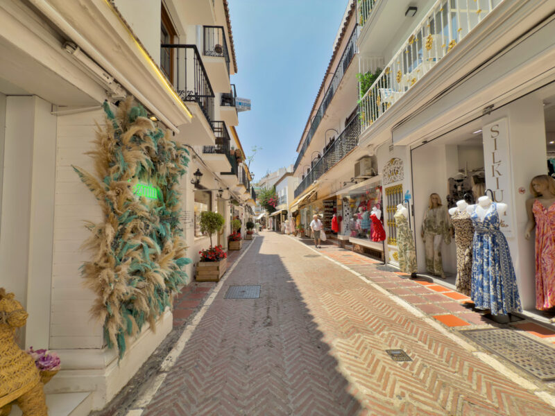 Malaga provints, Marbella - kolmetoaline renoveerimist vajav korter Marbella vanalinnnas - Image 41