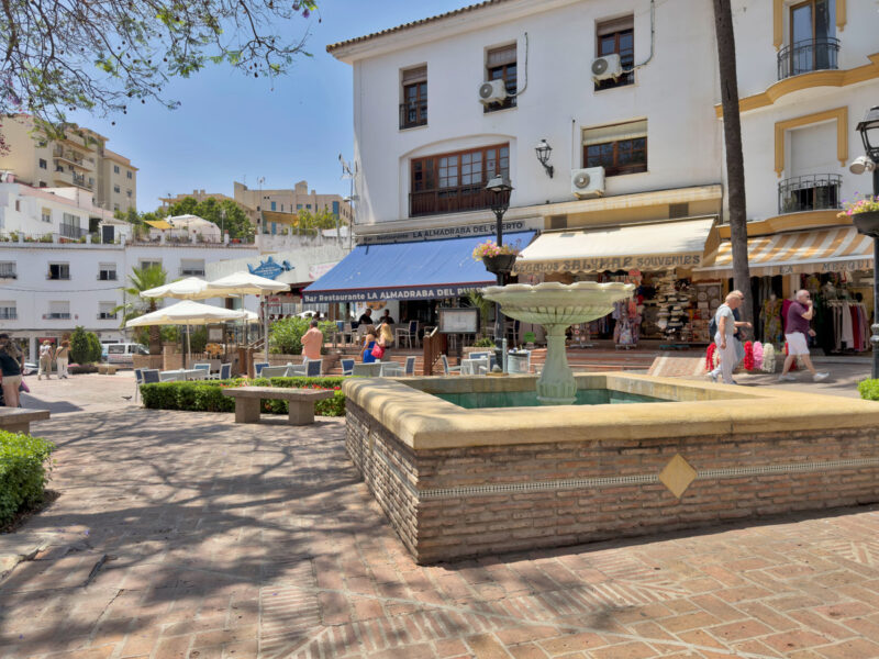 Malaga provints, Marbella - kolmetoaline renoveerimist vajav korter Marbella vanalinnnas - Image 45