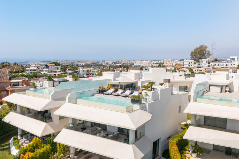 Málaga provints, Nueva Andalucía – kaasaegne villa prestiižses elamukompleksis - Image 56