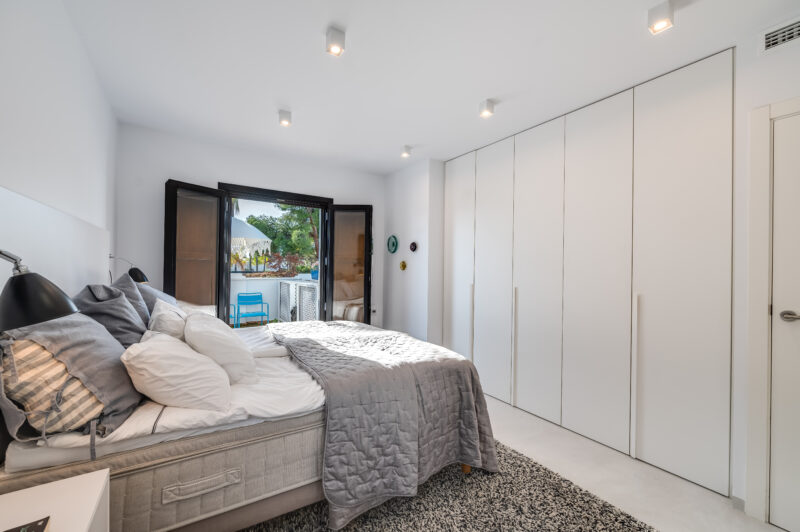 Malaga provints, Marbella - valgusküllane kolme magamistoaga ridaelamu - Image 8