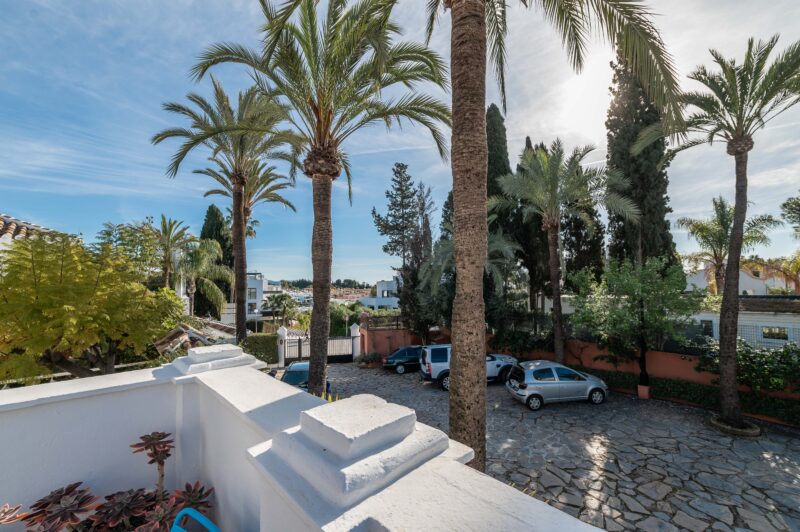 Malaga provints, Marbella - valgusküllane kolme magamistoaga ridaelamu - Image 5