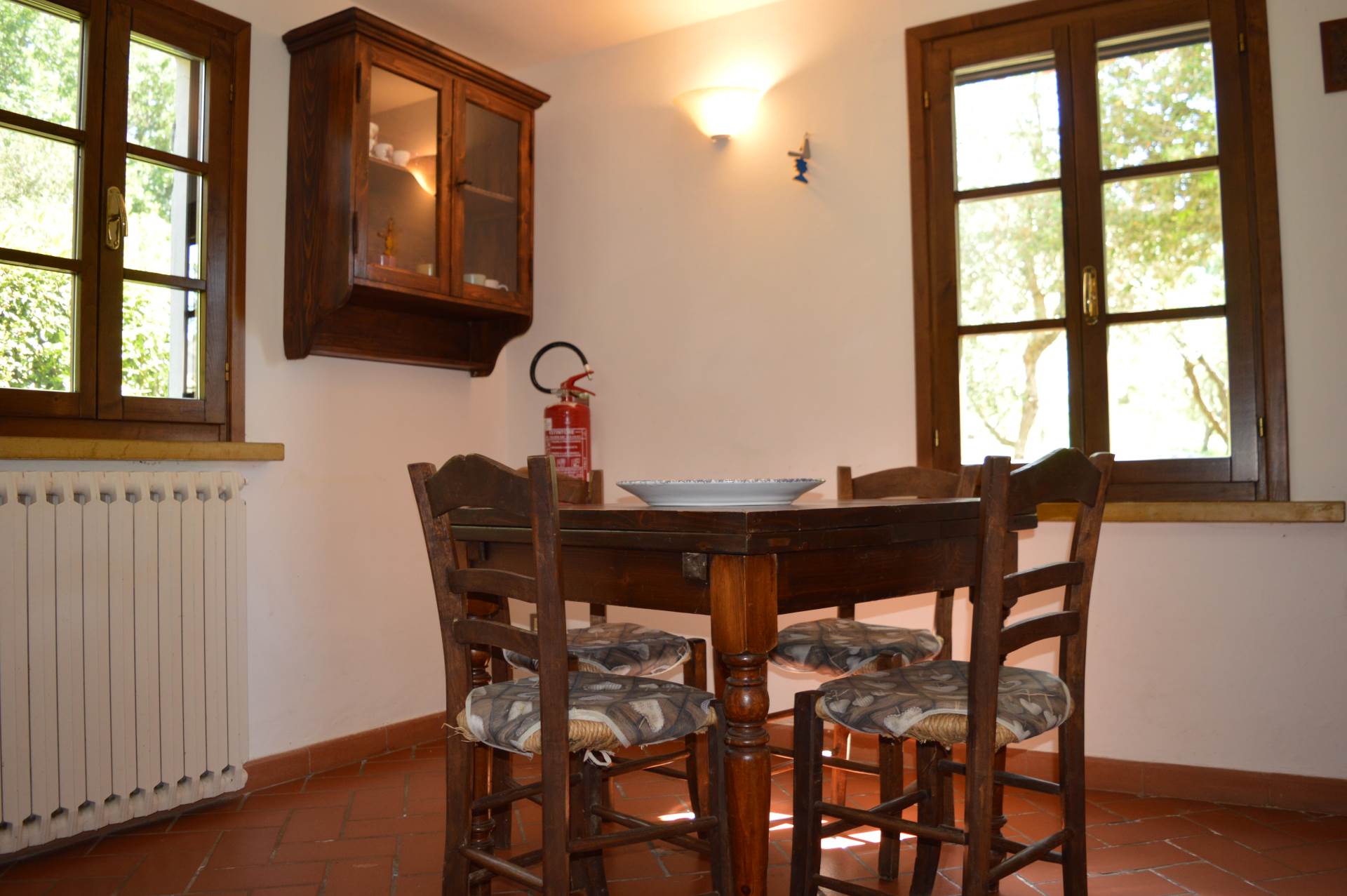 Toscana stiilis maamaja Montescudaio lähedal - Image 10