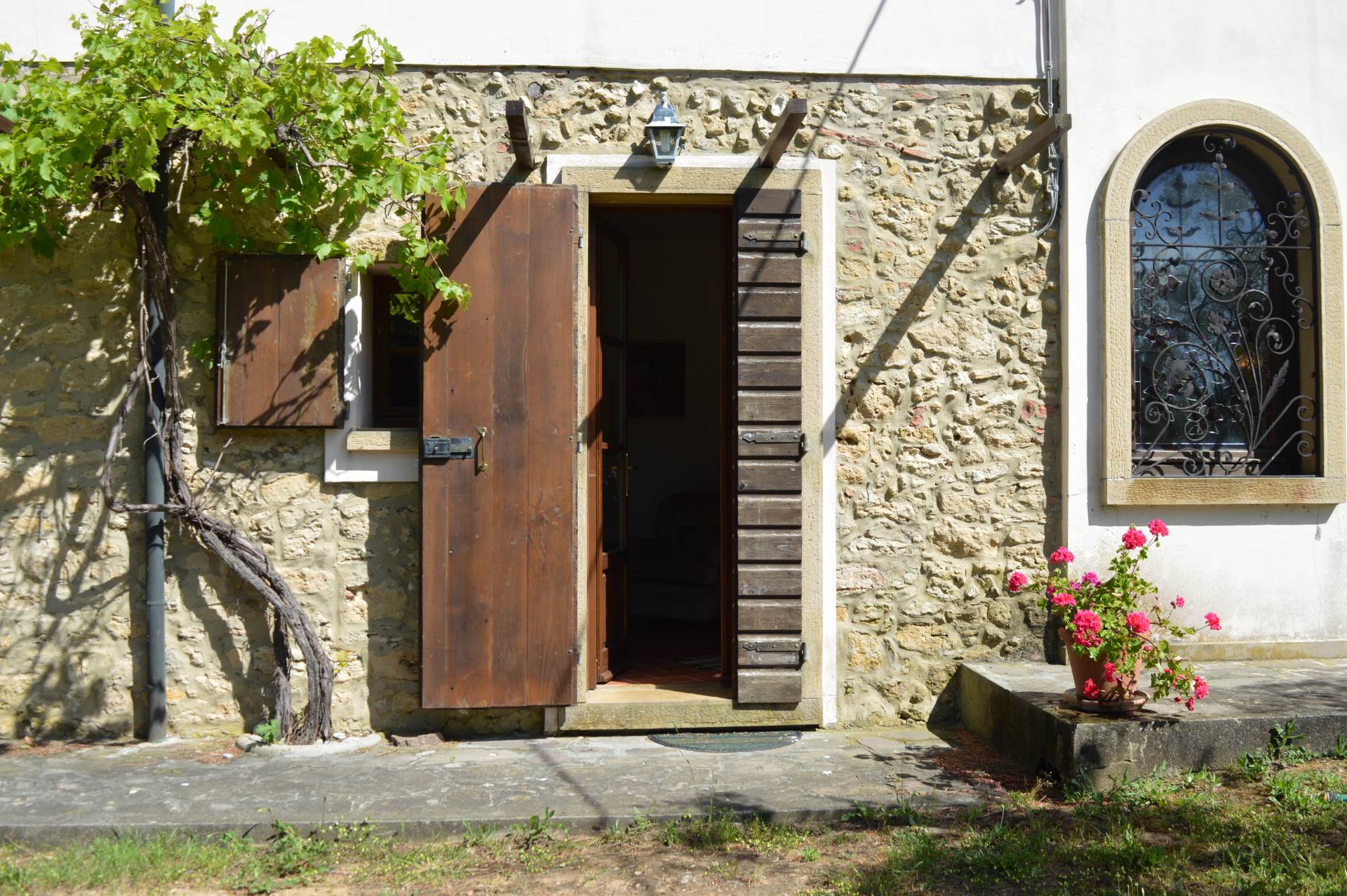 Toscana stiilis maamaja Montescudaio lähedal - Image 6