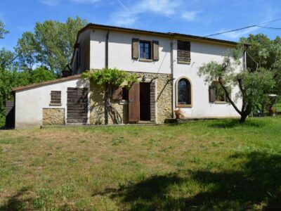 Toscana stiilis maamaja Montescudaio lähedal