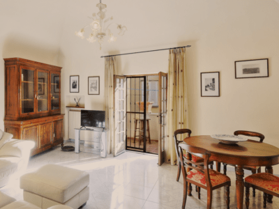 Volterra, Toscana - VALGUSKÜLLANE KORTER KOOS SUURE TERRASSIGA