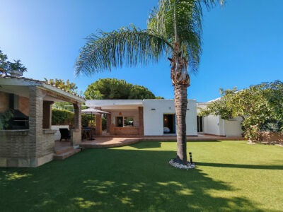 Malaga provints, Las Chapas -  3 magamistoaga villa